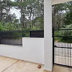 House Апартаменты *