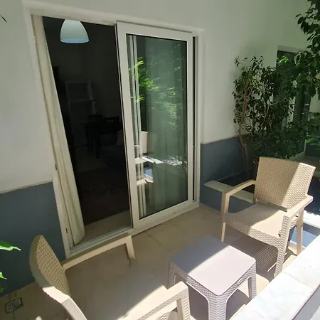 Apartment Comfort 02 *