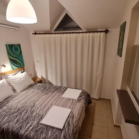 Апартаменты Comfort 02 *